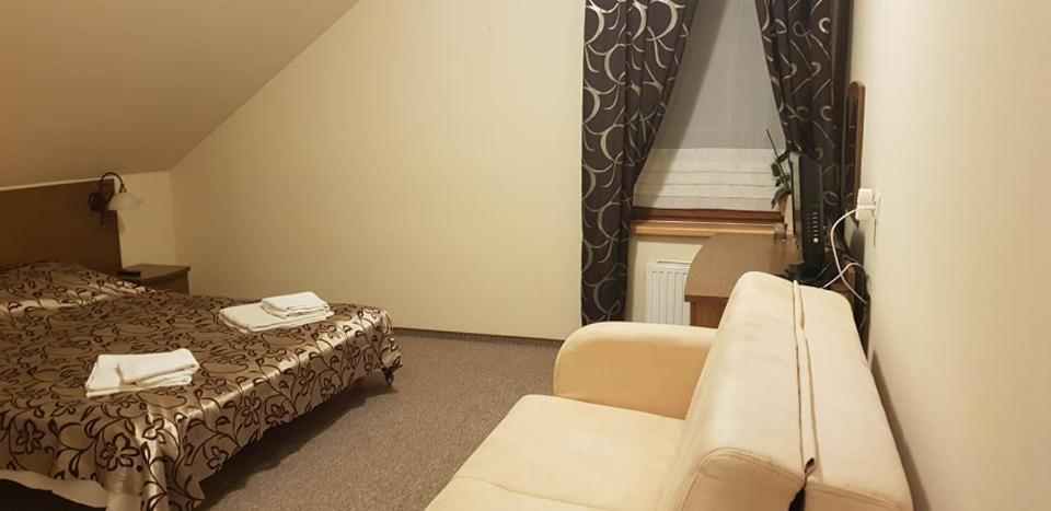 Hotel Radzewice Εξωτερικό φωτογραφία